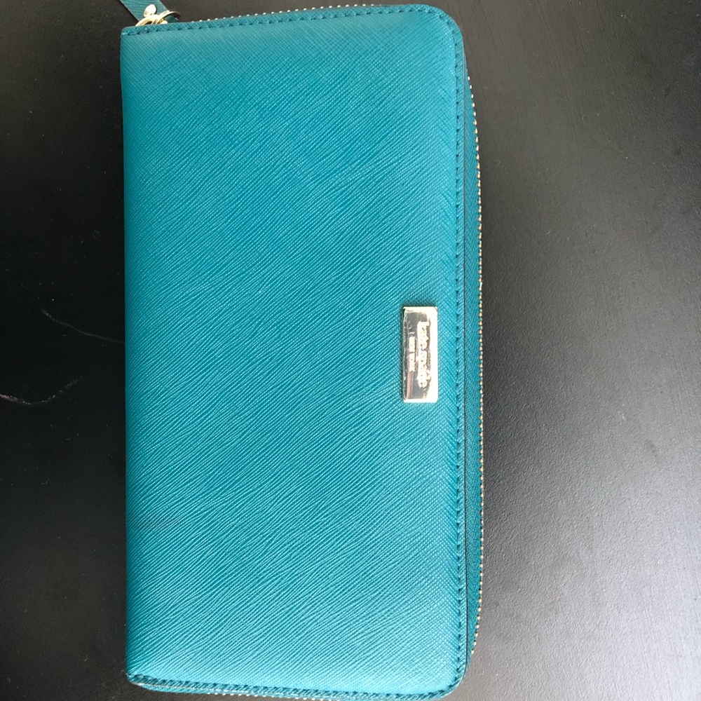 BRAND NEW Kate Spade wallet!